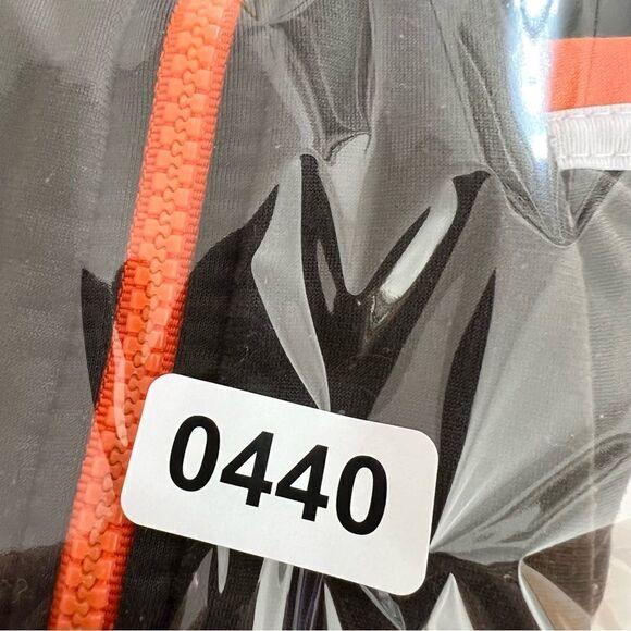 New balance, full zip athletic jacket toddler 2T/24M 100% polyester  - Picture 4 of 8